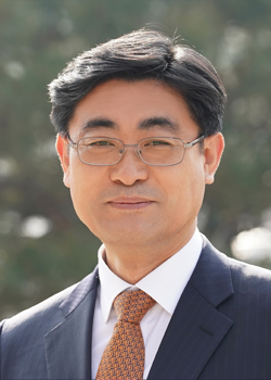 제3대 심상택 이사장